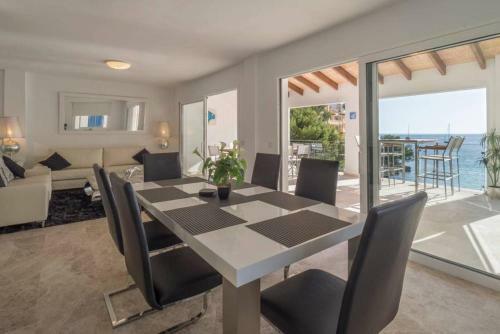 Villa Arlequin � Casa Arlequin - Luxury Beachfront Villa