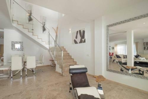 Villa Arlequin � Casa Arlequin - Luxury Beachfront Villa