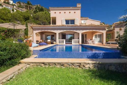 Villa Moragues