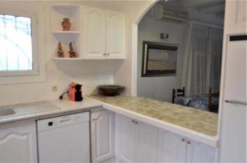 Begur Villa Sleeps 8 With Pool