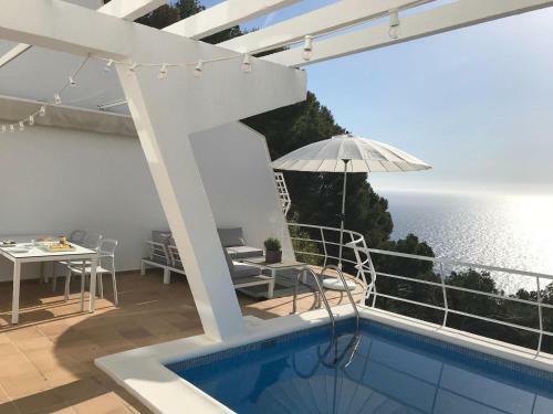 Begur Apartment Sleeps 6 With Pool Air Con And Wifi