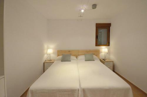 Begur Apartment Sleeps 10 With Pool Air Con And Wifi