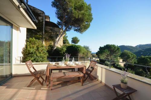 Begur Apartment Sleeps 10 With Pool Air Con And Wifi