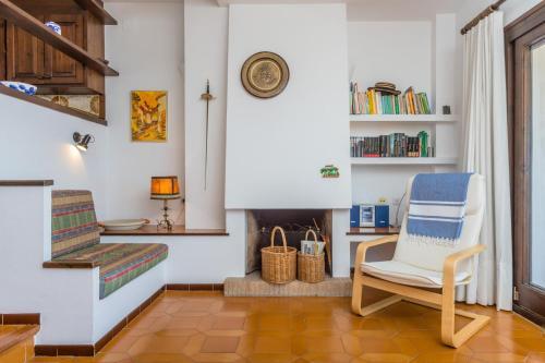 Begur Apartment Sleeps 4 Pool