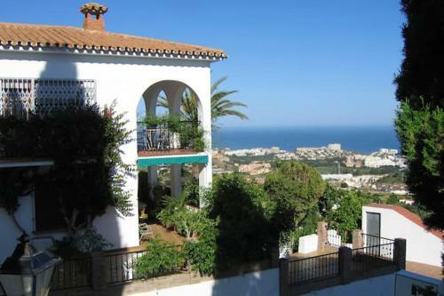Apartamento Studio In Benalmadena With Shared Pool Balcony And Wifi