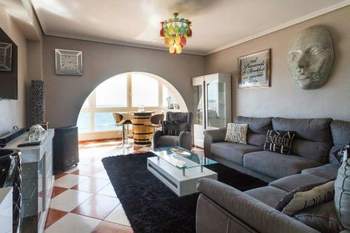 Luxury 2 Bedroom Sea View Apartment