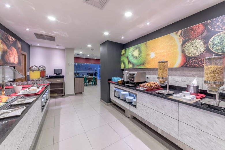 Hotel Mercure Comercial