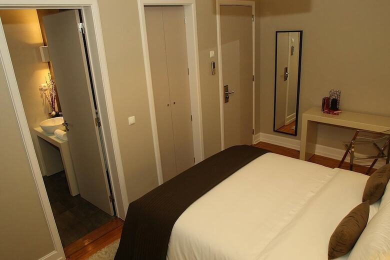 Bed & Breakfast Castilho House