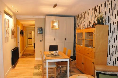 Caravan Cinema Apartments