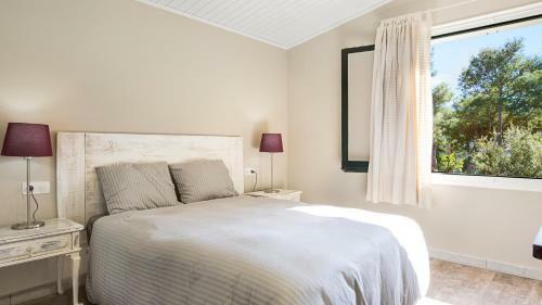 Brugarol Villa Sleeps 6 With Air Con And Wifi