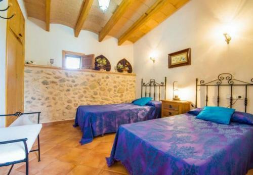 Buger Holiday Home Sleeps 12 With Pool Air Con And Wifi