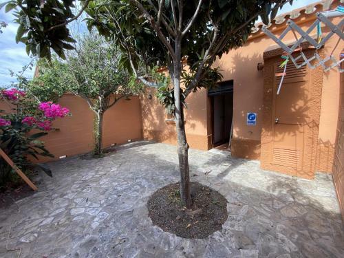 Casa Familiar Cerca de La Playa Con Piscina Compartida