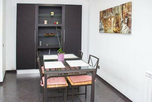 Calafell Villa Sleeps 8 With Pool And Free Wifi
