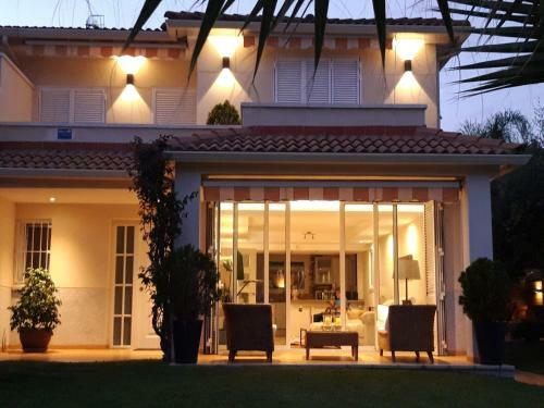 Elegant Villa In Calafell With Swimming Pool
