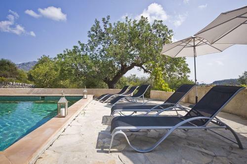 Caimari Villa Sleeps 6 With Pool Air Con And Wifi