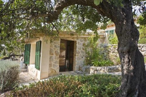 Caimari Villa Sleeps 6 With Pool Air Con And Wifi