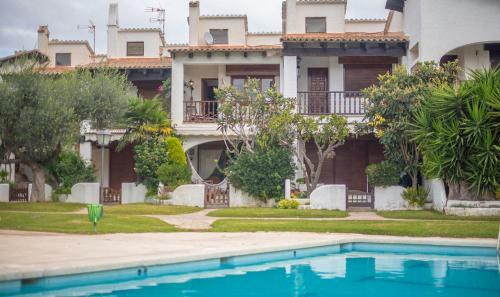 R97 Alorda Park Townhouse
