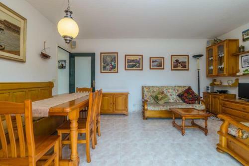 Calella de Palafrugell Apartment Sleeps 4 Pool