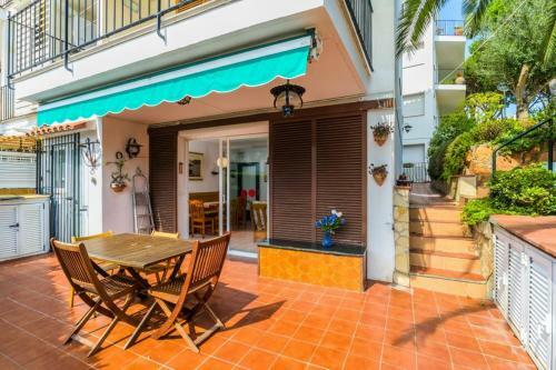 Calella de Palafrugell Apartment Sleeps 4 Pool