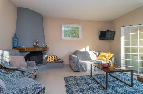 Calella de Palafrugell Holiday Home Sleeps 8 With Pool