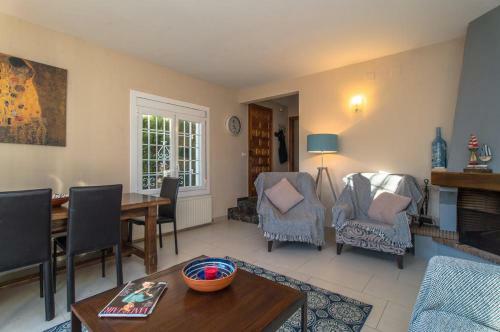 Calella de Palafrugell Holiday Home Sleeps 8 With Pool