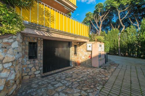 Calella de Palafrugell Holiday Home Sleeps 8 With Pool