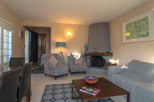 Calella de Palafrugell Holiday Home Sleeps 8 With Pool