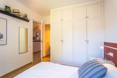 Calella de Palafrugell Holiday Home Sleeps 6 With Pool