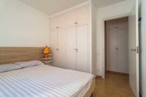 Calella de Palafrugell Holiday Home Sleeps 6 With Pool