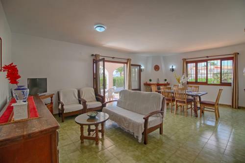 Villa- Ricarlos