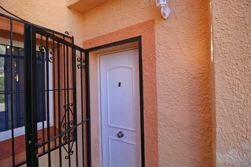 Holiday Home- Canuta 2
