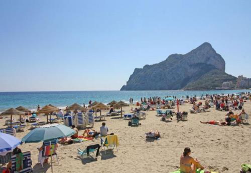 Calpe Villa Sleeps 11 With Pool Air Con And Wifi