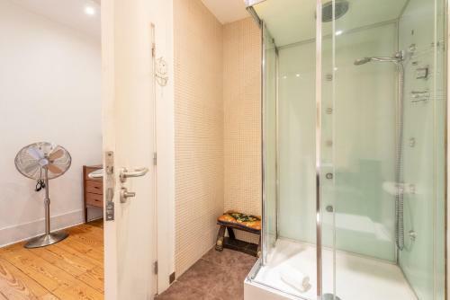 Hostal Happy At Chiado