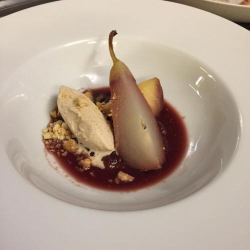 Grapes & Bites - Hostel And Wines