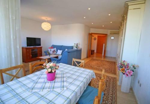 Calpe Apartment Sleeps 5 Pool Air Con