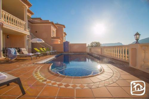 Abahana Villas Iris