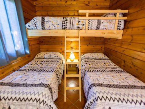 Bungalow With Air Conditioning And Terrace, 1 Km From Beach