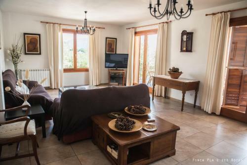 Villa Ses Rotes With Pool In Mallorca
