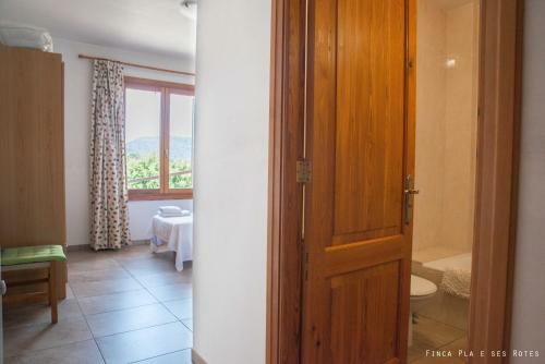 Villa Ses Rotes With Pool In Mallorca