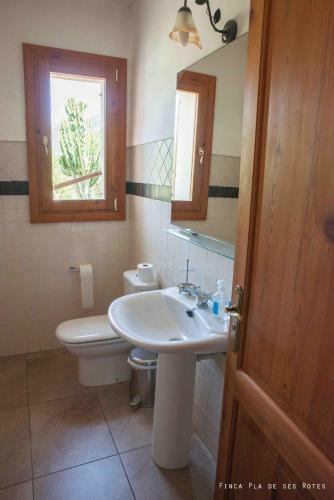 Villa Ses Rotes With Pool In Mallorca