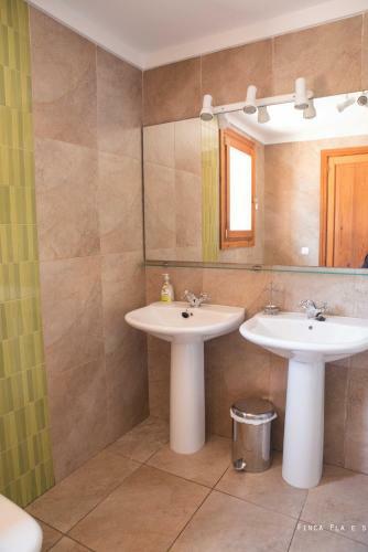 Villa Ses Rotes With Pool In Mallorca