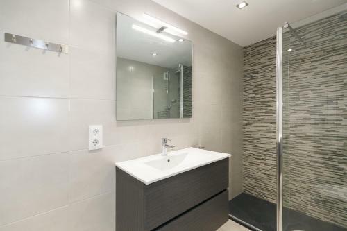 Uhc Stella Maris Apartments