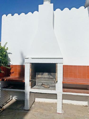 Meritxell Seafront Villa