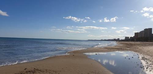 Alicante Sunbeach Chalet
