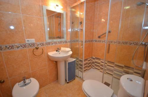 Apartamento Los Pinos I Ref 206
