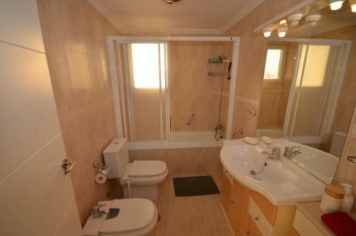 Apartamento 5 Torres Ref 241
