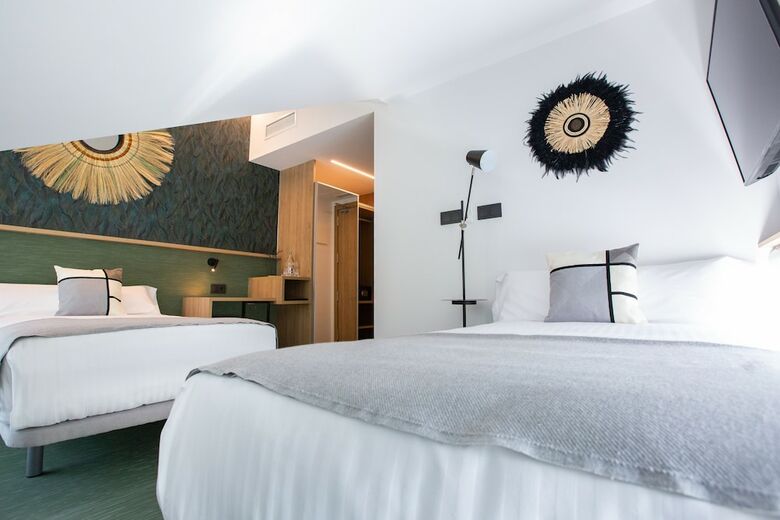 Hotel Ecos Del Sella