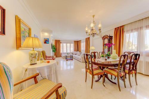 Beach Villa Catalina