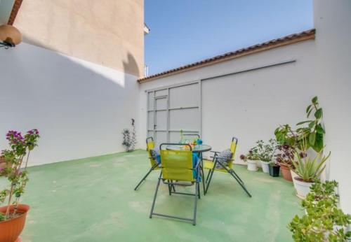 Can Picafort Apartment Sleeps 6 With Air Con And Wifi