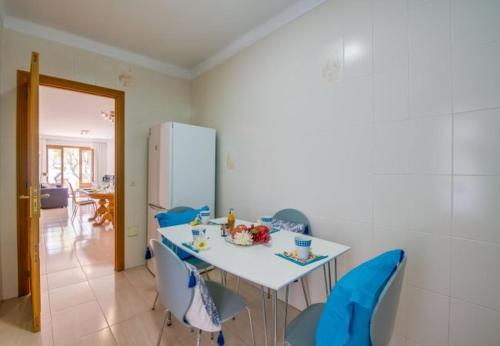 Can Picafort Apartment Sleeps 6 With Air Con And Wifi